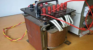 Bobinage d'un gros moteur électrique